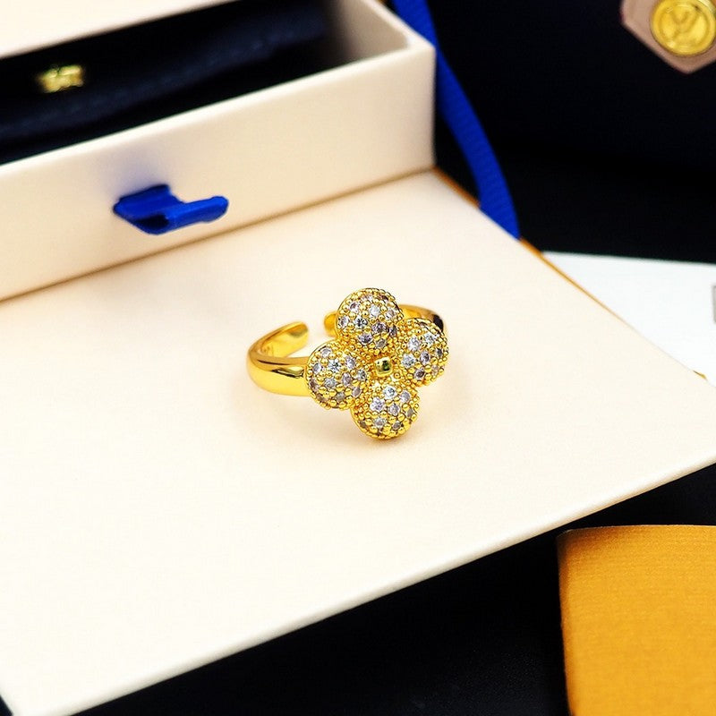 18K Louis Vuitton Louisa Ring