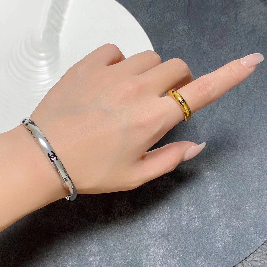 18K Chanel Coco Ring