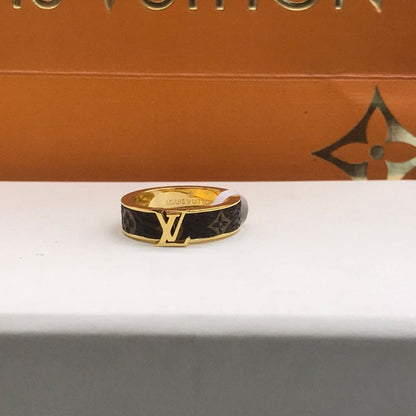 18K Louis Vuitton Leather Set of Two Rings