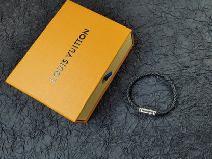 18K Louis Vuitton Keep It Bracelet