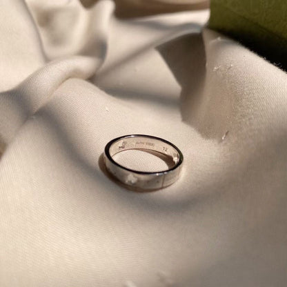 18K Double Gucci White Gold Ring