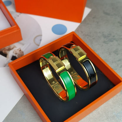 18K Clic Cadenas Black Hermes Bracelet
