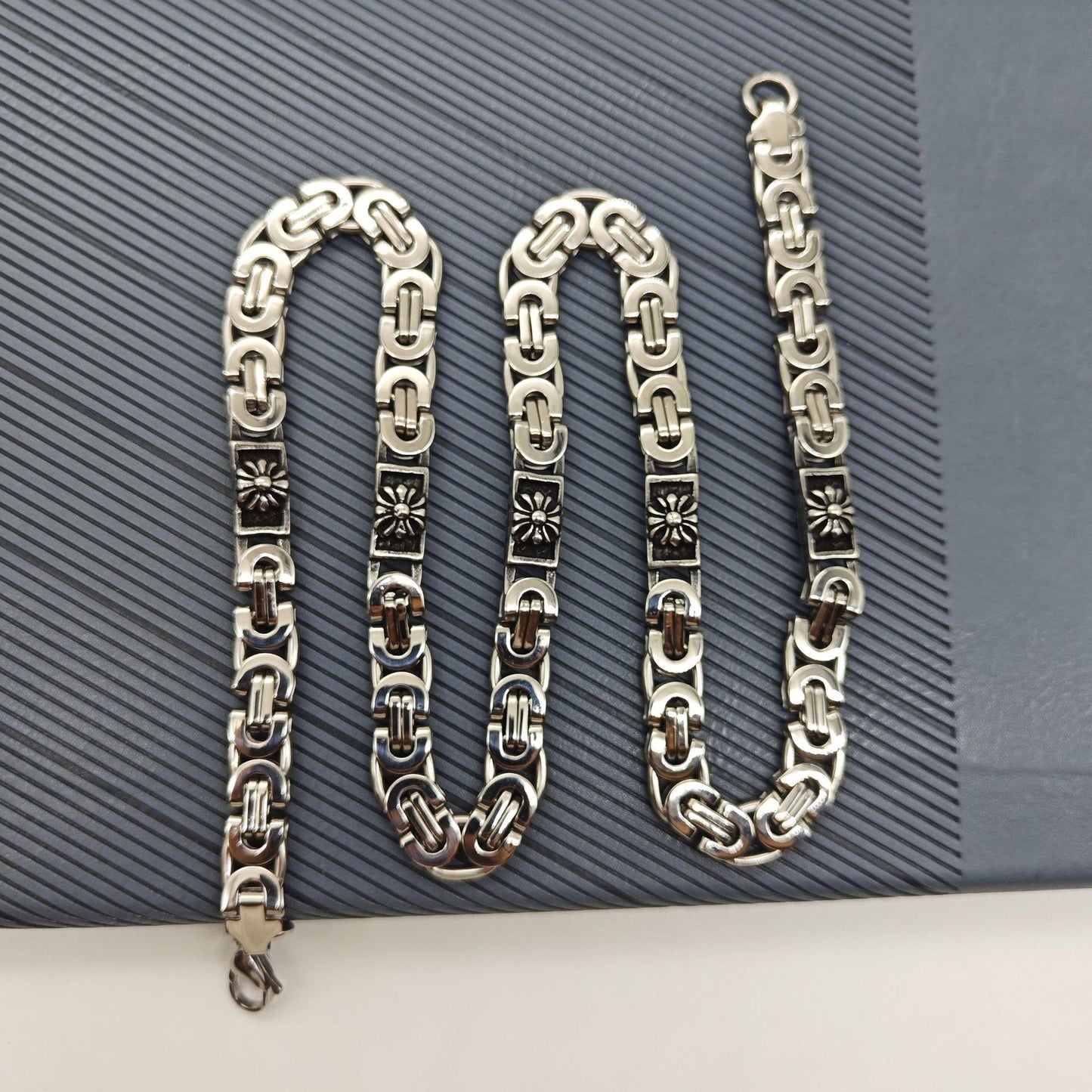 Chrome Hearts stainless steel flat link chain scout flower bracelet