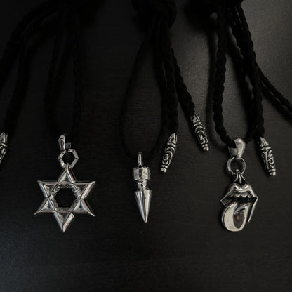 Chrome Hearts bullet-shaped six-pointed star tongue style leather rope necklace