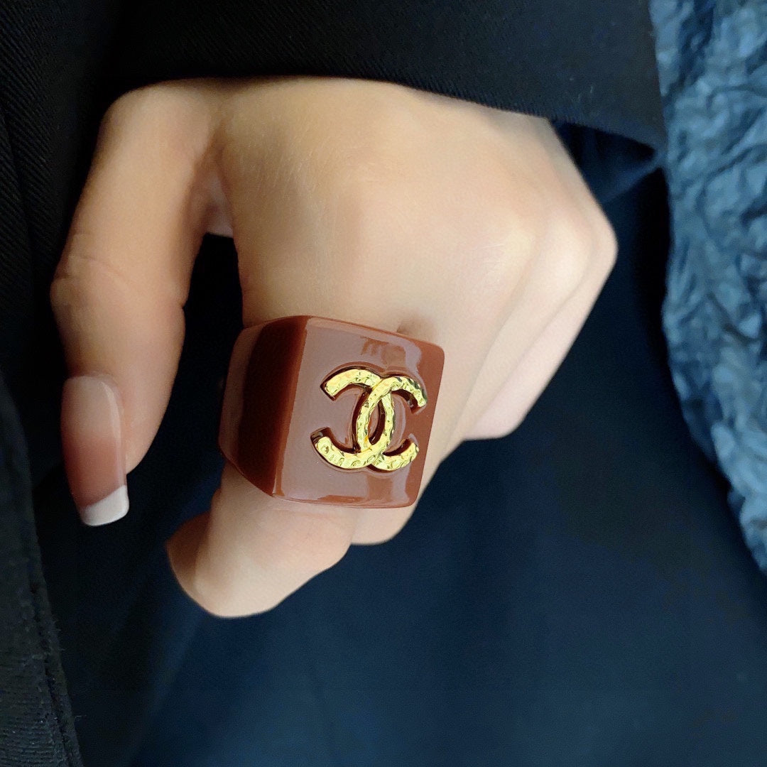 18K  Chanel Vintage Red Ring