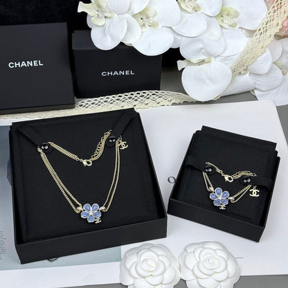 18K  Chanel 26C Blue Flower Diamond Bracelet