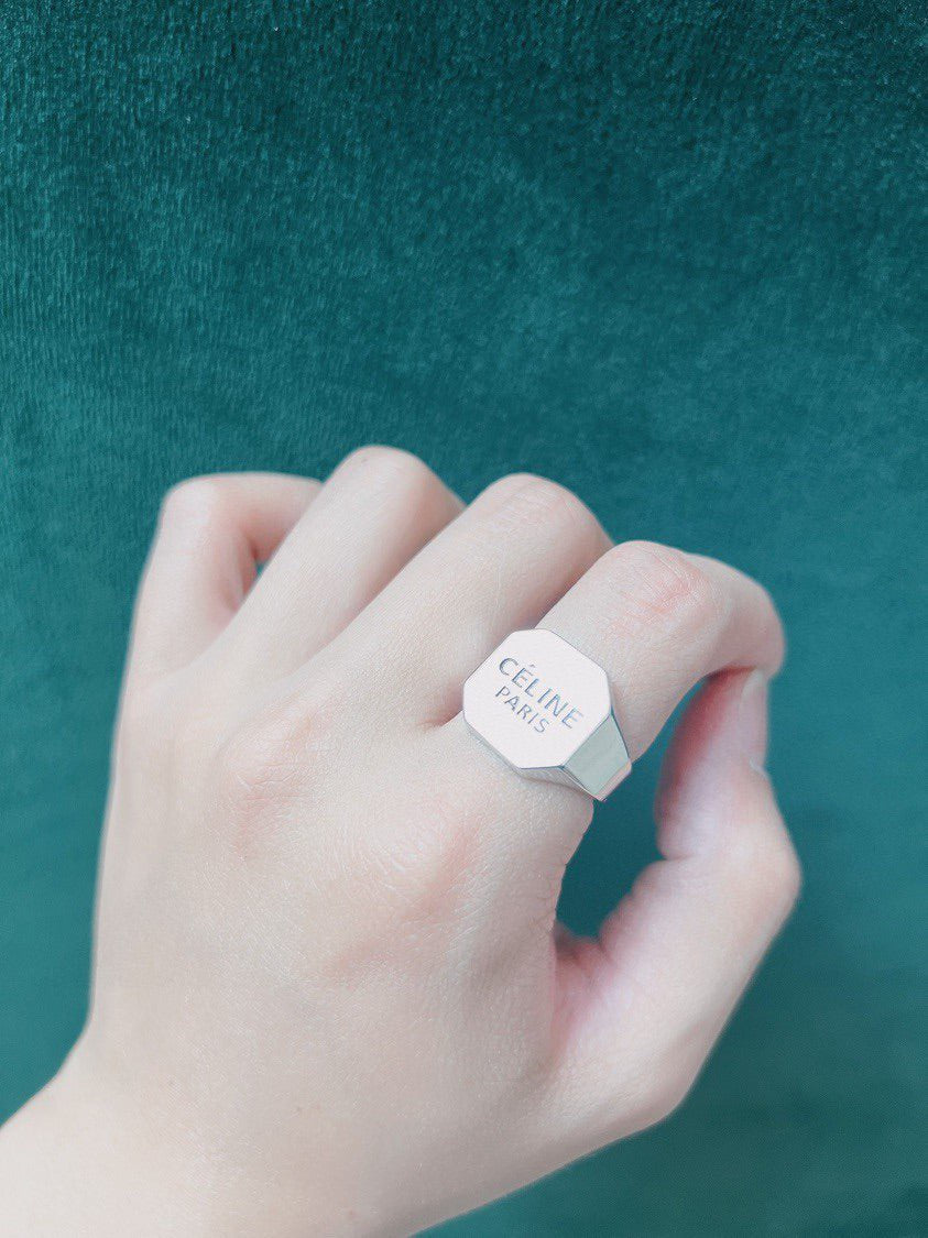 18K Celine Vintage Ring