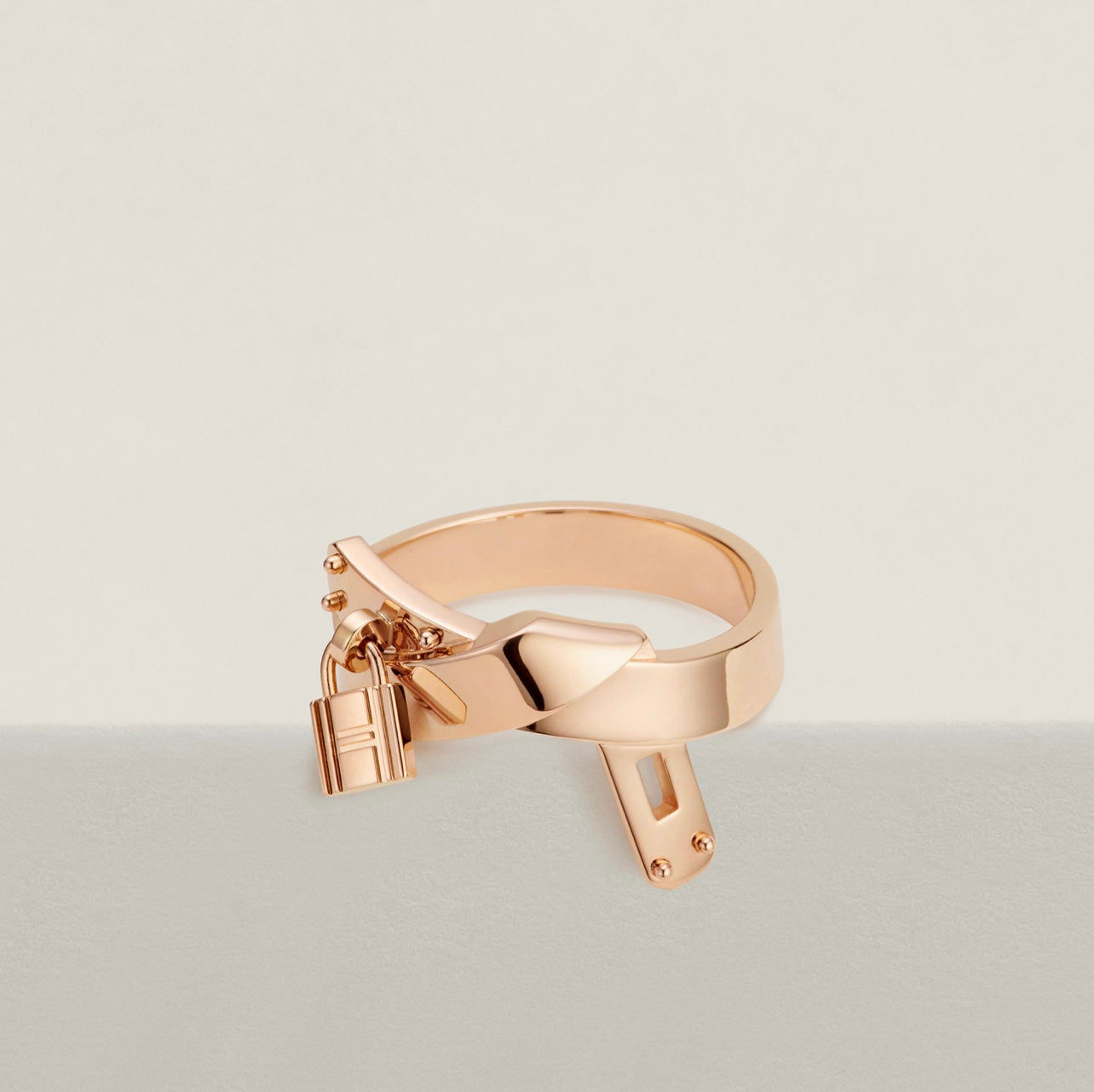 18K Kelly Gavroche Hermes Ring