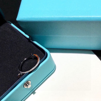 18K Tiffany Diamond Wire Ring