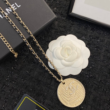 18K  Chanel 22S Vintage Necklace