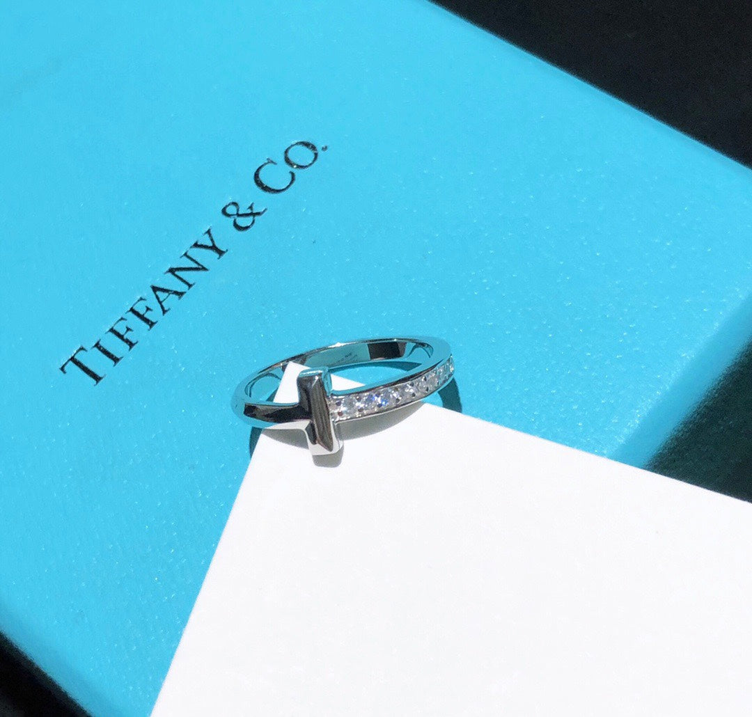 18K Tiffany T1 Diamond Ring