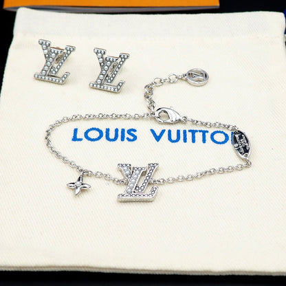 18K Louis Vuitton Iconic Pearls Bracelet