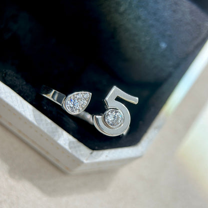 18K  Chanel No.5 Ring