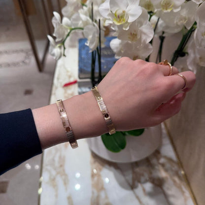 18K Love Unlimited Bracelet