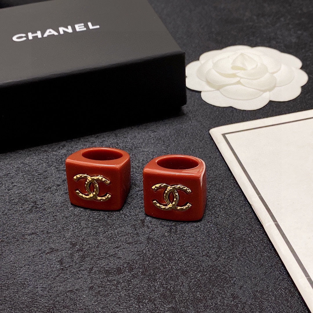 18K  Chanel Vintage Red Ring