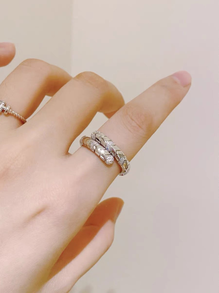 18K BVLGARI Serpenti Viper Pave Diamond Ring