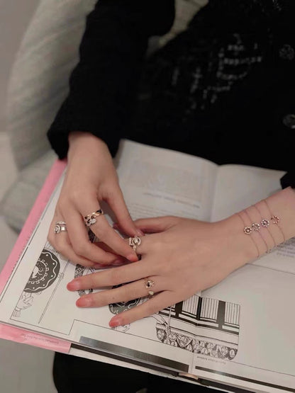 18K  Chanel No.5 Ring