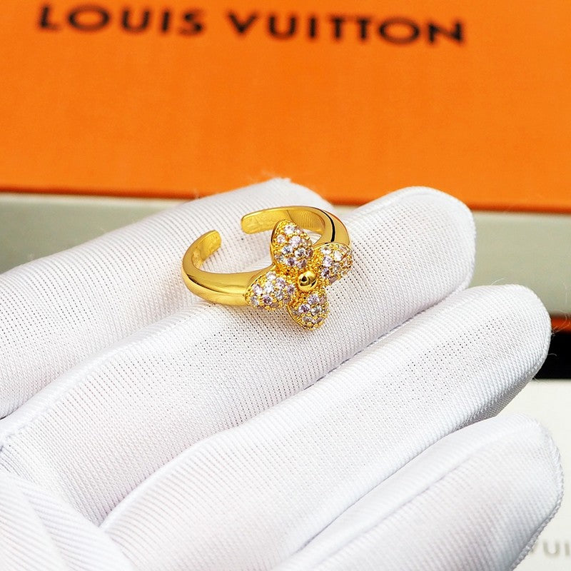 18K Louis Vuitton Louisa Ring