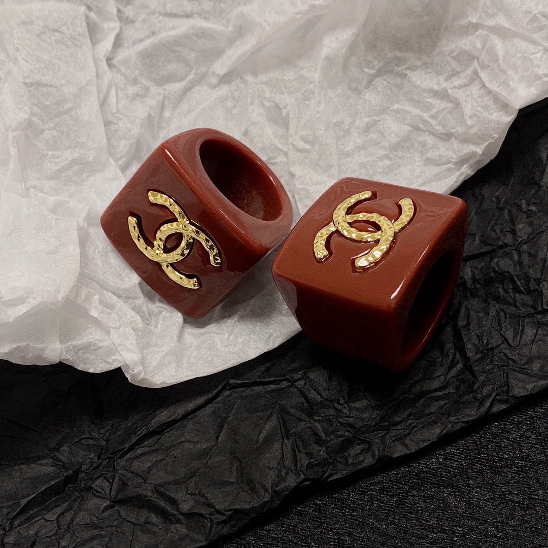 18K  Chanel Vintage Red Ring