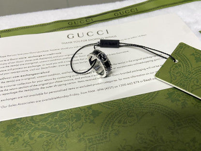 Double Gucci Interlocking Gucci Black Enamel Ring