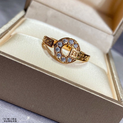 18K BVLGARI Diamond Ring
