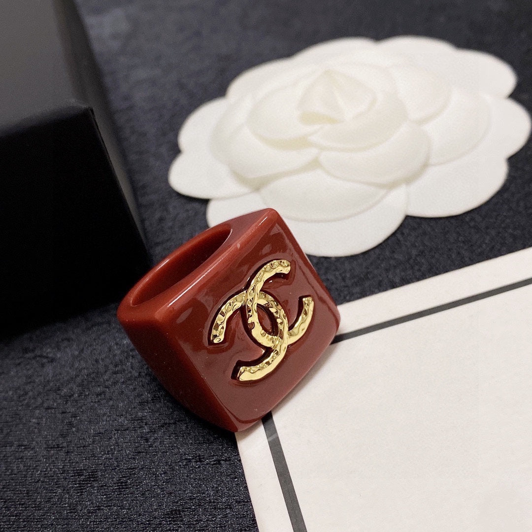 18K  Chanel Vintage Red Ring
