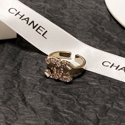 18K  Chanel Crystals Ring