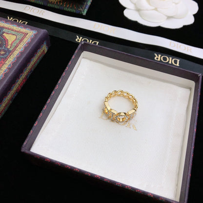 18K Dior Revolution Chain Ring