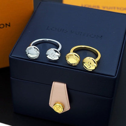 18K Louis Vuitton Studs Ring