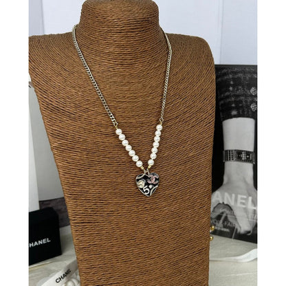 18K  Chanel Pink & Black Heart Pearl Necklace